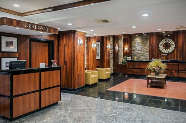 Crowne Plaza Hotel-Newark Airport - Photo5