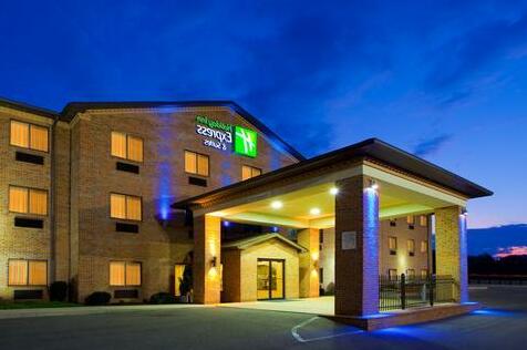 Holiday Inn Express Hotel & Suites Elkins - Photo2