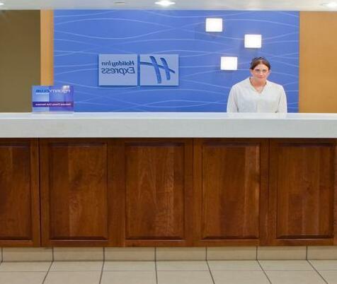Holiday Inn Express Hotel & Suites Elkins - Photo4