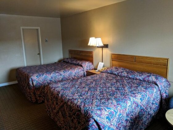 Economy Inn Elko - Photo3