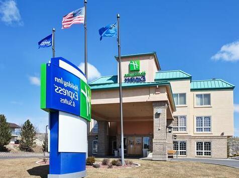 Holiday Inn Express Hotel & Suites Elko - Photo3