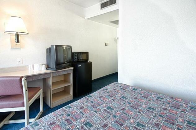 Motel 6 Elko - Photo5