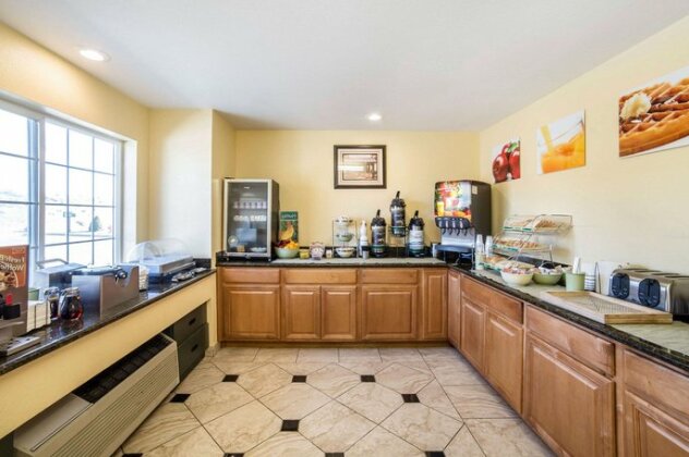 Quality Inn & Suites Elko - Photo4