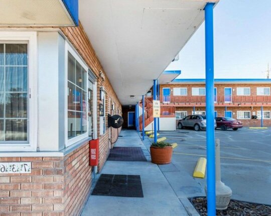 Rodeway Inn Elko - Photo4