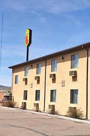 Super 8 by Wyndham Elko