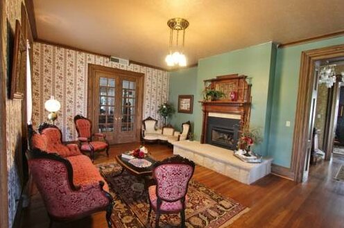 Clover Cliff Ranch Bed and Breakfast - Photo2