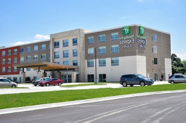 Holiday Inn Express & Suites - Bensenville - O'Hare