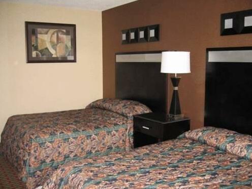 Town House Inn and Suites