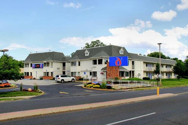 Motel 6 Hartford - Enfield - Photo3