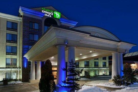 Holiday Inn Express Hotel & Suites Erie-Summit Township - Photo4