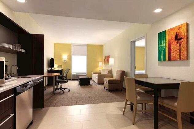 Home2 Suites by Hilton Erie - Photo5