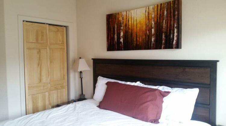 Elkhorn 167 Apartment - Photo2