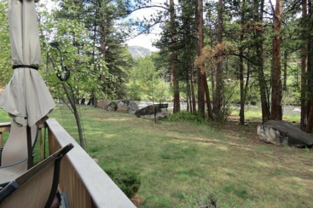 Luxury Rocky Mountain River Retreat - 3 Br Townhouse - Photo4