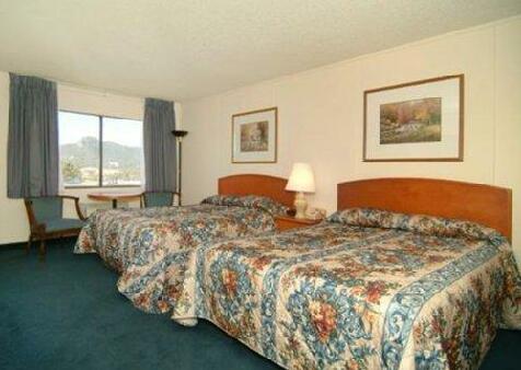Rocky Mountain Hotel & Conference Center - Photo4