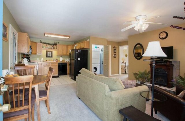 Wild Flower EV 3197 - 2 Br Condo - Photo2