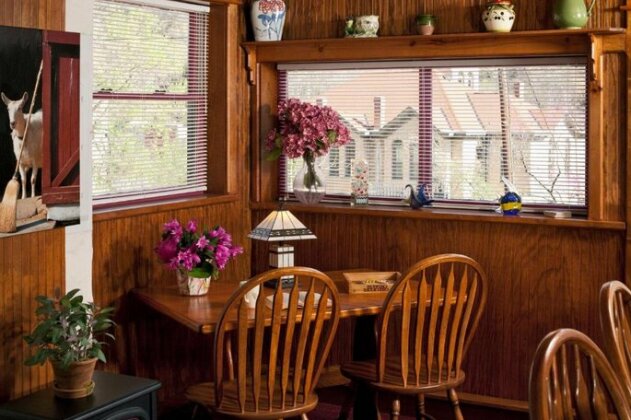 Cliff Cottage Inn - Photo3