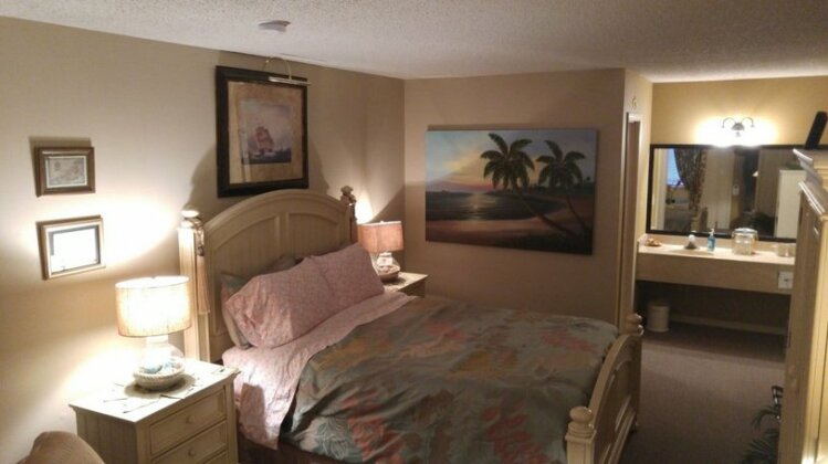 Tradewinds Lodging and Bed & Breakfast - Photo3