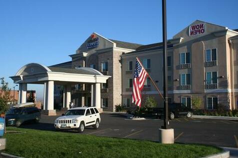 Holiday Inn Express Hotel & Suites Evanston - Photo2