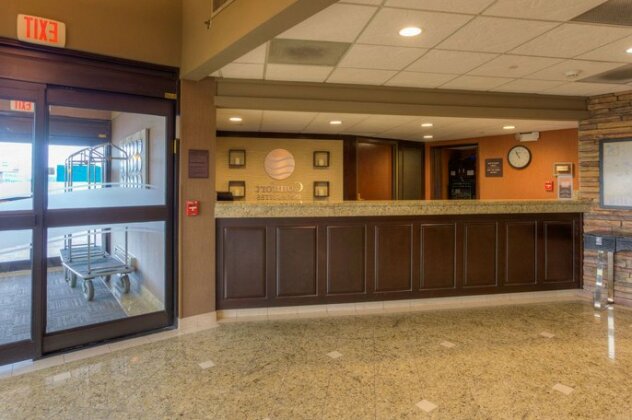 Comfort Inn & Suites Evansville Airport - Photo5