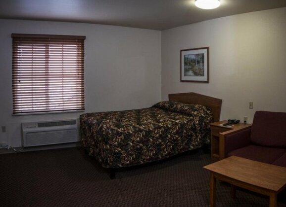 WoodSpring Suites Evansville - Photo5
