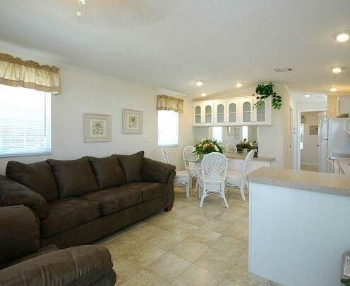 Naples RV Resort - Photo2