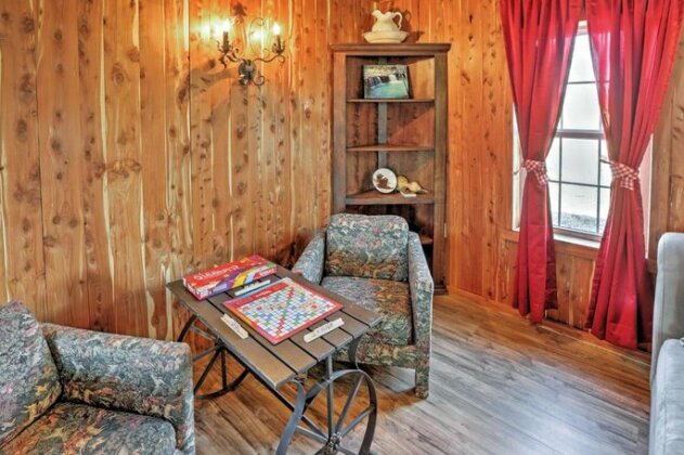 Secluded 1BR Everton Cabin w/Magnificent Interior - Photo4