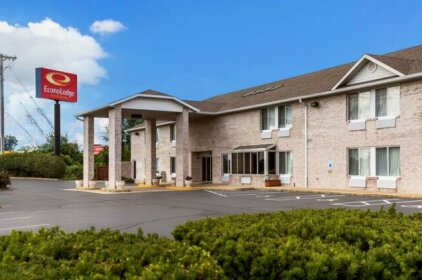 Econo Lodge Inn & Suites Fairview Heights