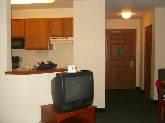 TownePlace Suites Falls Church - Photo5