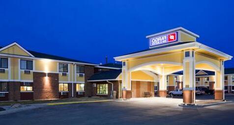 Fargo Inn and Suites - Photo2