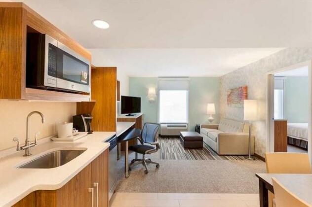 Home2 Suites by Hilton Fargo - Photo2