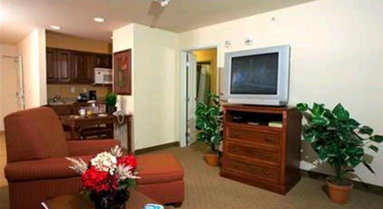 Homewood Suites by Hilton Fargo - Photo3