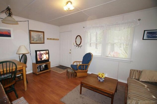 Lakeside Retreat 8 - Photo4