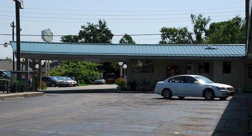 Chief Motel Fayetteville - Photo4