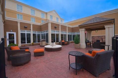 Hilton Garden Inn and Fayetteville Convention Center - Photo4