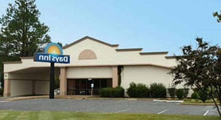 Days Inn by Wyndham Fayetteville-South I-95 Exit 49 Fayetteville