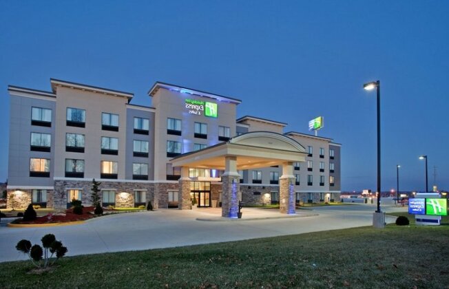 Holiday Inn Express Hotel & Suites Festus-South St Louis