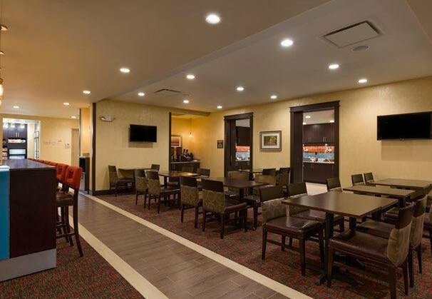Residence Inn by Marriott Long Island Islip/Courthouse Complex - Photo5