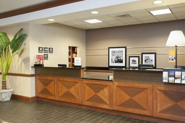 Hampton Inn and Suites Indianapolis-Fishers - Photo4