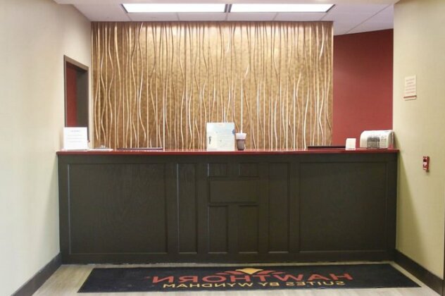 Hawthorn Suites by Wyndham Madison Fitchburg - Photo4