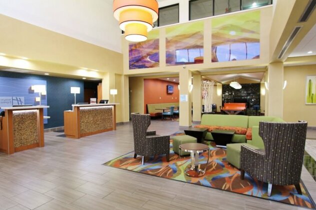 Holiday Inn Express Flagstaff - Photo2