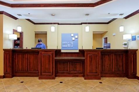 Holiday Inn Express Hotel & Suites FLORENCE NORTHEAST - Photo4