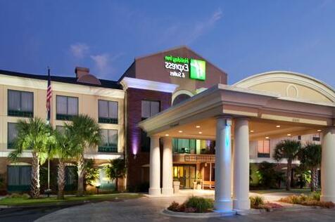 Holiday Inn Express & Suites Florence I-95 & I-20 Civic Ctr