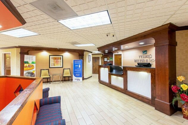 Quality Inn & Suites Civic Center - Photo3
