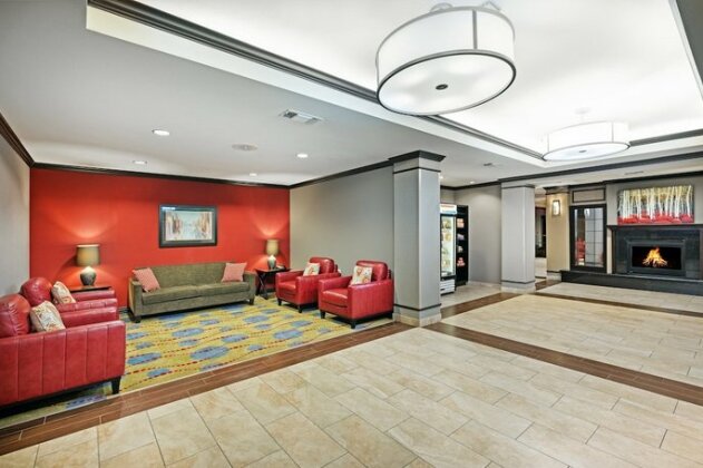 Holiday Inn Express Hotel & Suites Floresville - Photo3