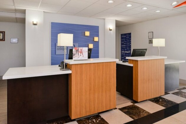Holiday Inn Express & Suites Florida City-Gateway To Keys - Photo3