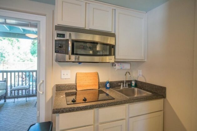 Erie The 213 E Hideaway 1 Bedroom Holiday Home By My Ocean Rentals - Photo4
