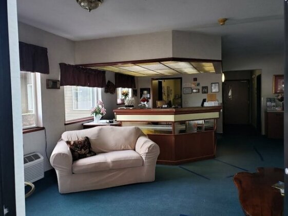 Americas Best Value Inn & Suites-Forest Grove Hillsboro - Photo2