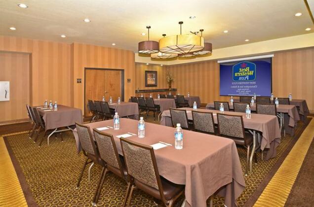 BEST WESTERN PLUS Christopher Inn and Suites - Photo3
