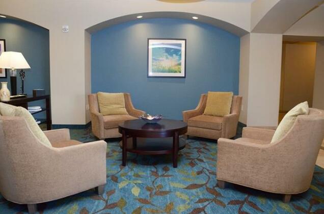 Candlewood Suites Fort Collins - Photo4