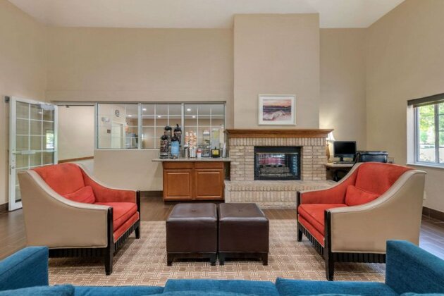 Comfort Suites Fort Collins - Photo5